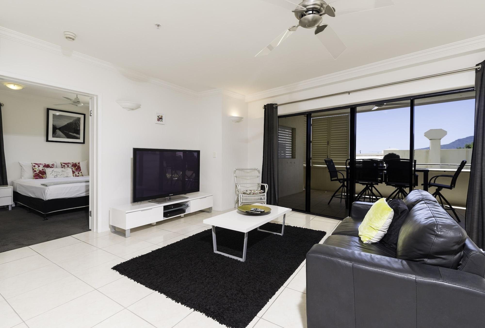 Jack And Newell Holiday Apartments Cairns Exterior photo