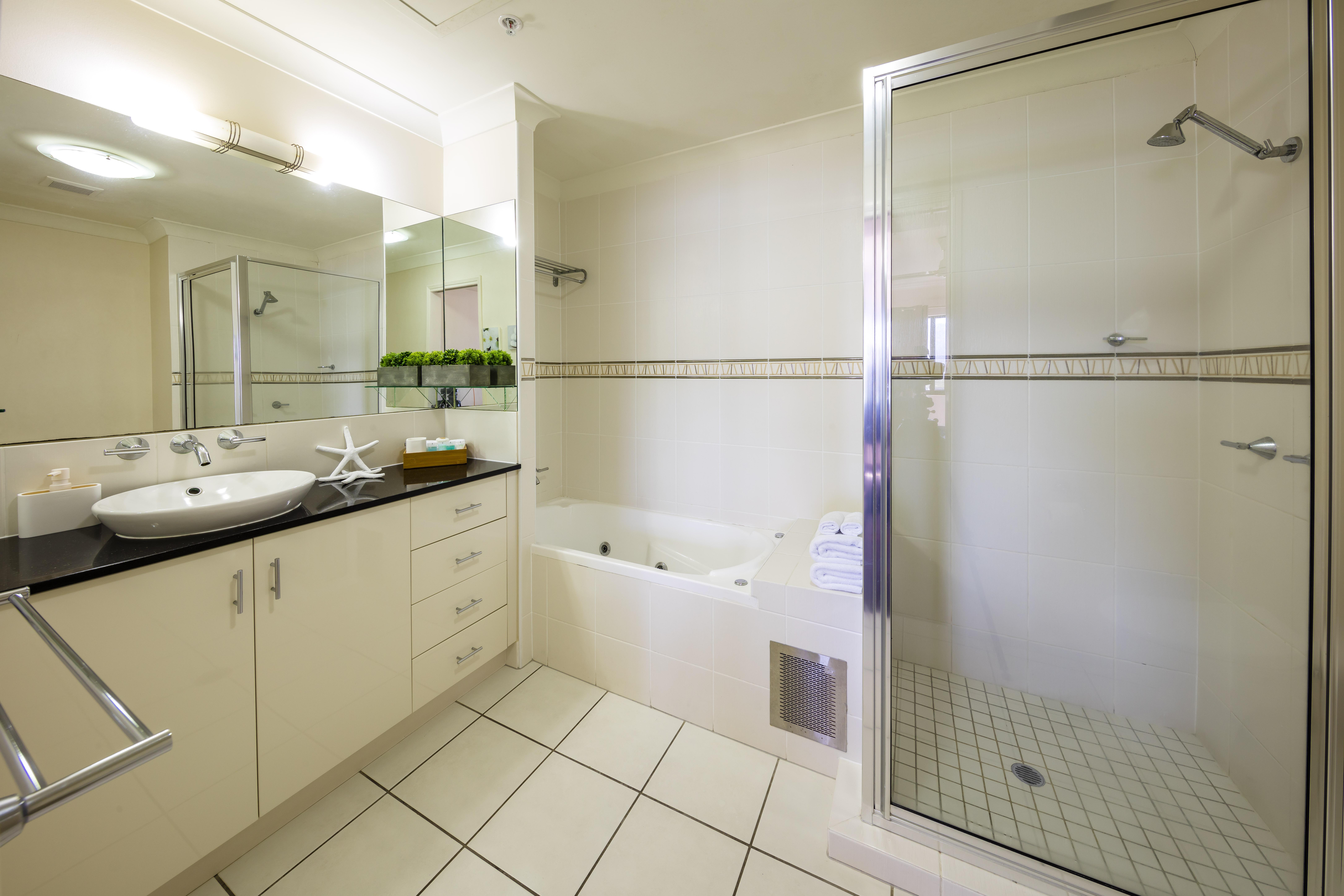 Jack And Newell Holiday Apartments Cairns Exterior photo